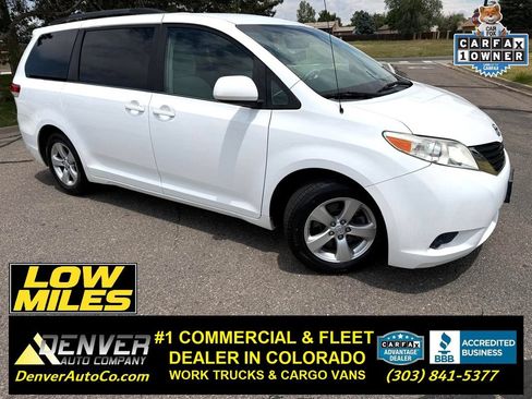 Used 2014 Toyota Sienna LE FWD image 1