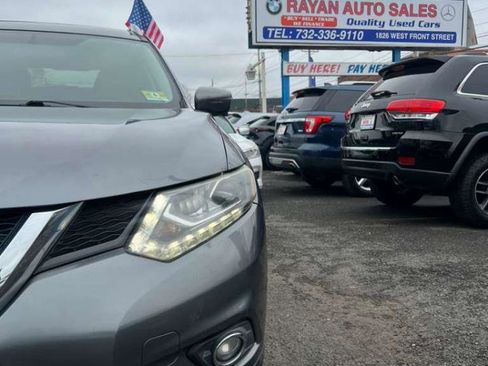 Used 2016 Nissan Rogue SL w/ SL Premium Package image 4