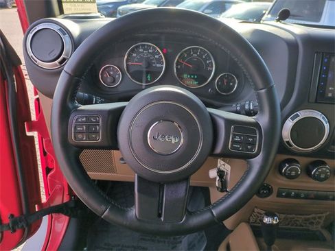 Used 2016 Jeep Wrangler Unlimited Sahara w/ Dual Top Group image 14