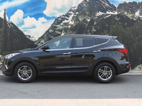 Used 2017 Hyundai Santa Fe Sport FWD image 7