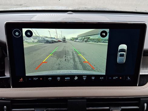 Used 2023 Lincoln Corsair AWD image 18