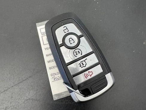 Used 2024 Ford Escape Platinum AWD/4WD image 51