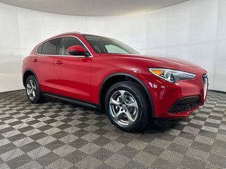 Used 2021 Alfa Romeo Stelvio Sprint video 2
