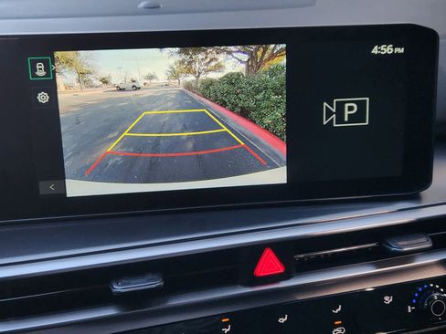 New 2026 Kia Sorento LX image 16