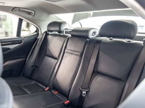 Used 2017 Lexus LS 460 AWD w/ Comfort Package image 35