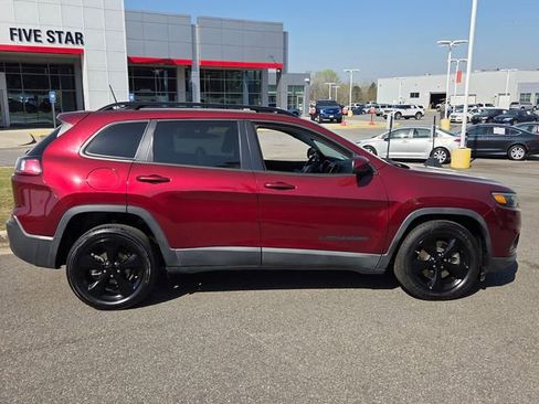 Used 2021 Jeep Cherokee Altitude image 13