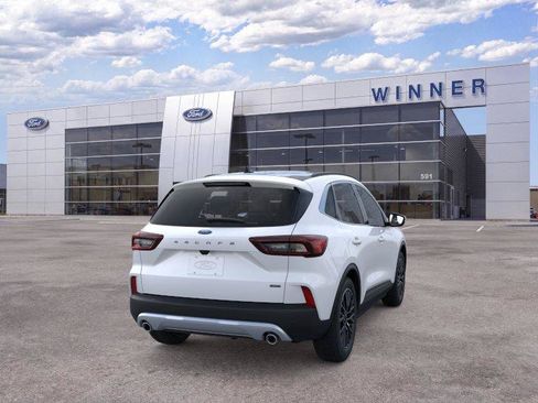 New 2025 Ford Escape SE w/ PHEV Premium Package FWD image 8