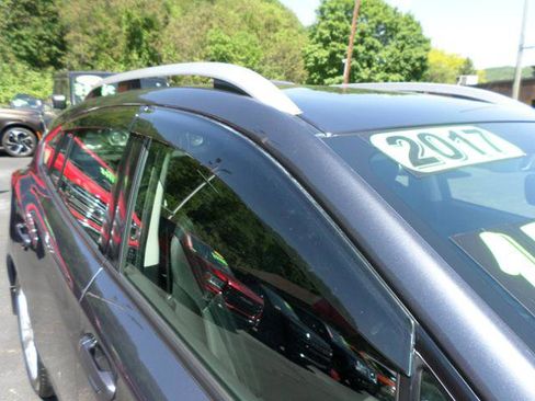 Used 2017 Subaru Impreza 2.0i Premium image 30