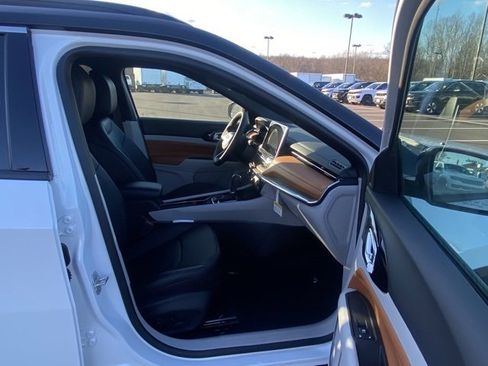 New 2024 Jeep Compass Limited w/ Elite Group image 31