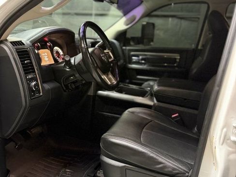 Used 2018 RAM 3500 Laramie w/ Sport Appearance Group AWD/4WD image 9