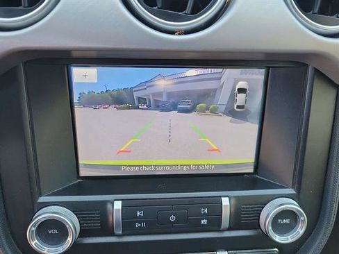 Used 2020 Ford Mustang Premium RWD image 9