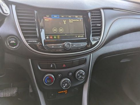 Used 2019 Chevrolet Trax LT w/ Redline Edition image 13