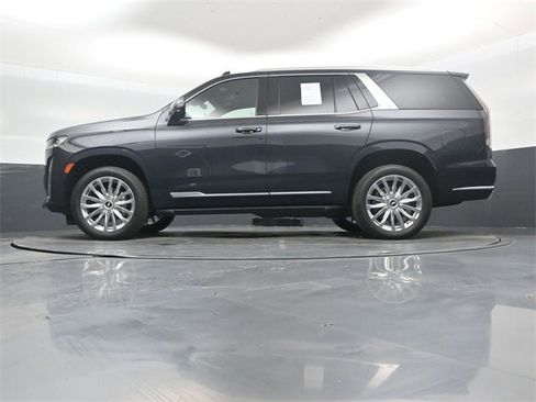 Used 2022 Cadillac Escalade Premium Luxury image 45