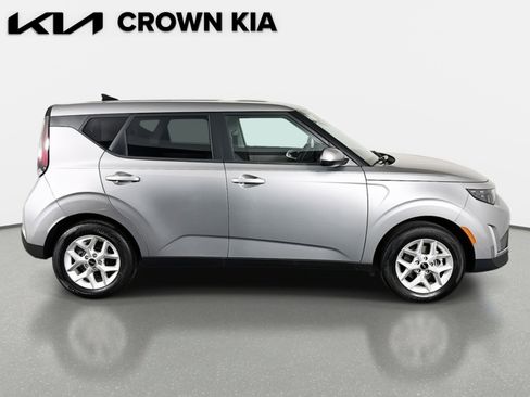 Certified 2025 Kia Soul LX w/ LX Technology Package image 4