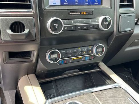 Used 2021 Ford Expedition Max Limited AWD/4WD image 39