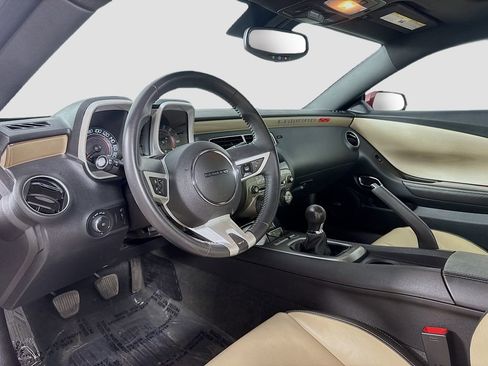 Used 2010 Chevrolet Camaro SS w/ LPO, Ground Effects Package RWD image 10