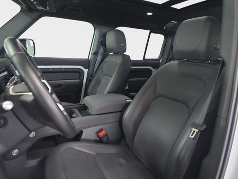 Used 2023 Land Rover Defender 110 S image 17