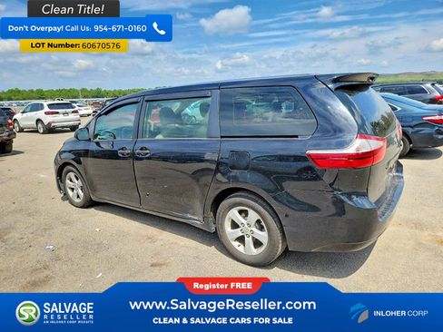 Used 2017 Toyota Sienna L FWD image 3