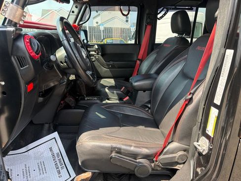 Used 2018 Jeep Wrangler Unlimited Rubicon AWD/4WD image 28