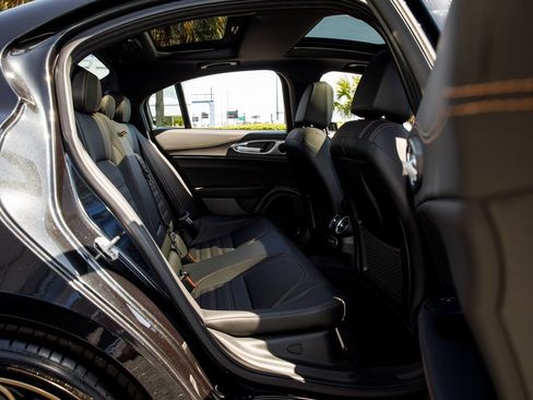 New 2025 Alfa Romeo Giulia w/ Driving Assist Package image 36