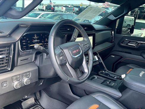 Used 2026 GMC Sierra 2500 AT4 AWD/4WD image 13