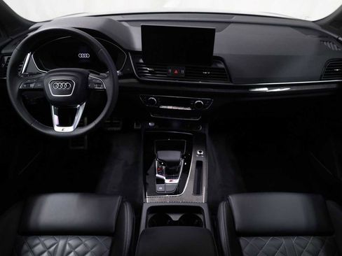 Used 2024 Audi SQ5 Premium Plus w/ Premium Plus Package image 24