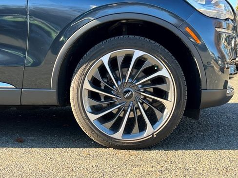 Used 2021 Lincoln Aviator Reserve w/ Equipment Group 202A image 7