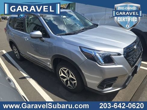 Used 2023 Subaru Forester Premium AWD/4WD image 1