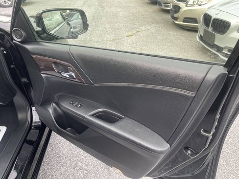 Used 2017 Honda Accord Hybrid Sedan image 27