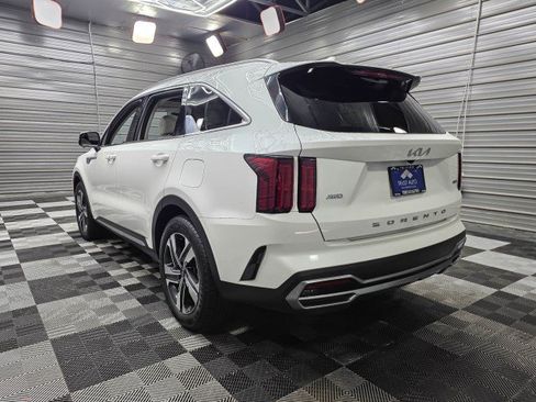 Used 2022 Kia Sorento SX Prestige w/ Panoramic Sunroof Package AWD/4WD image 7