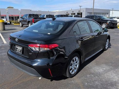 Certified 2025 Toyota Corolla LE image 7
