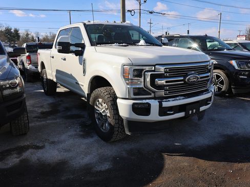 Used 2022 Ford F350 Limited image 1