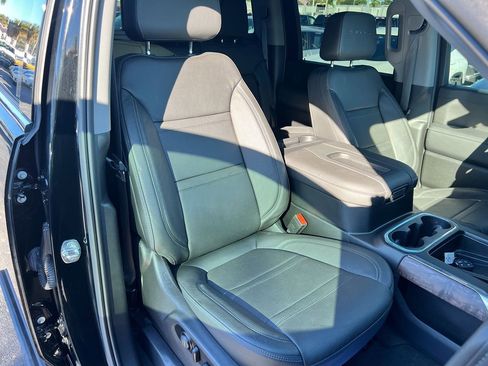 Used 2021 GMC Sierra 2500 Denali w/ Denali Ultimate Package image 22