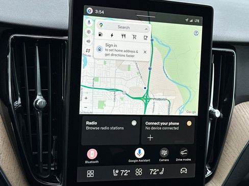 New 2026 Volvo XC60 T8 Plus w/ Protection Package Premier image 18