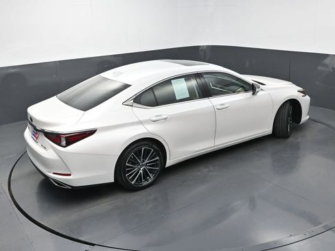 Used 2020 Lexus ES 350 Luxury w/ Accessory Package 2 image 38