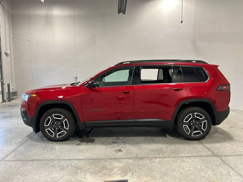 New 2026 Jeep Cherokee Laredo AWD/4WD image 9