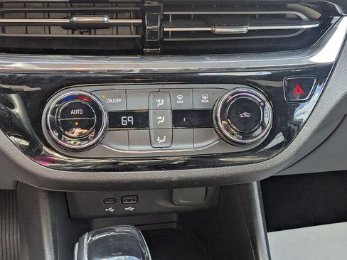 Used 2025 Buick Envista Sport Touring FWD image 20