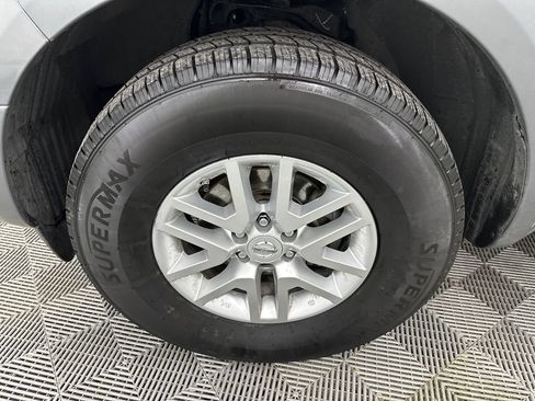 Used 2016 Nissan Frontier SV w/ SV Value Truck Package RWD image 11