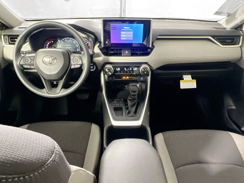 Used 2025 Toyota RAV4 XLE FWD image 29