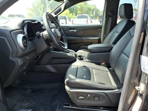 Used 2023 Chevrolet Colorado LT w/ LT Convenience Package III RWD image 20