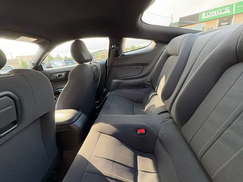 Used 2023 Ford Mustang Coupe RWD image 23