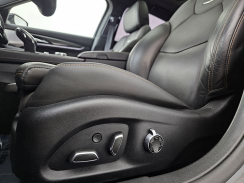 Used 2021 Cadillac CT5 V w/ Premium Package image 11