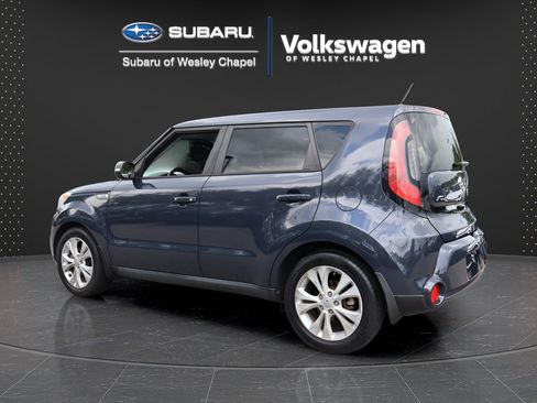 Used 2016 Kia Soul ! FWD image 5