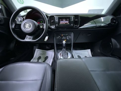 Used 2017 Volkswagen Beetle 1.8T Classic image 17