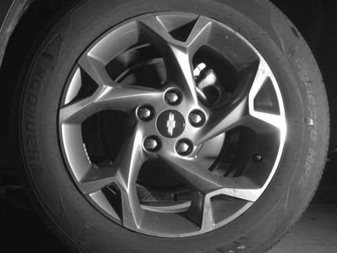 Used 2025 Chevrolet Trax LT FWD image 14