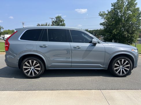 Used 2023 Volvo XC90 B5 Core AWD/4WD image 10