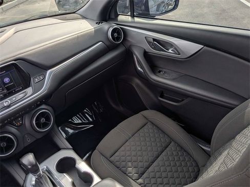 Used 2020 Chevrolet Blazer LT image 18