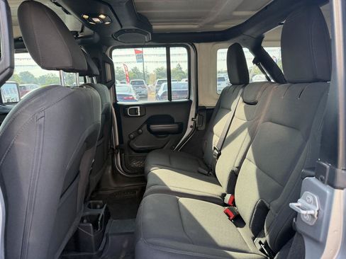 Used 2020 Jeep Wrangler Unlimited Sport AWD/4WD image 17