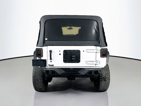 Used 2016 Jeep Wrangler Unlimited Sport AWD/4WD image 6