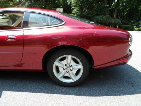 Used 1997 Jaguar XK8 Coupe RWD image 27
